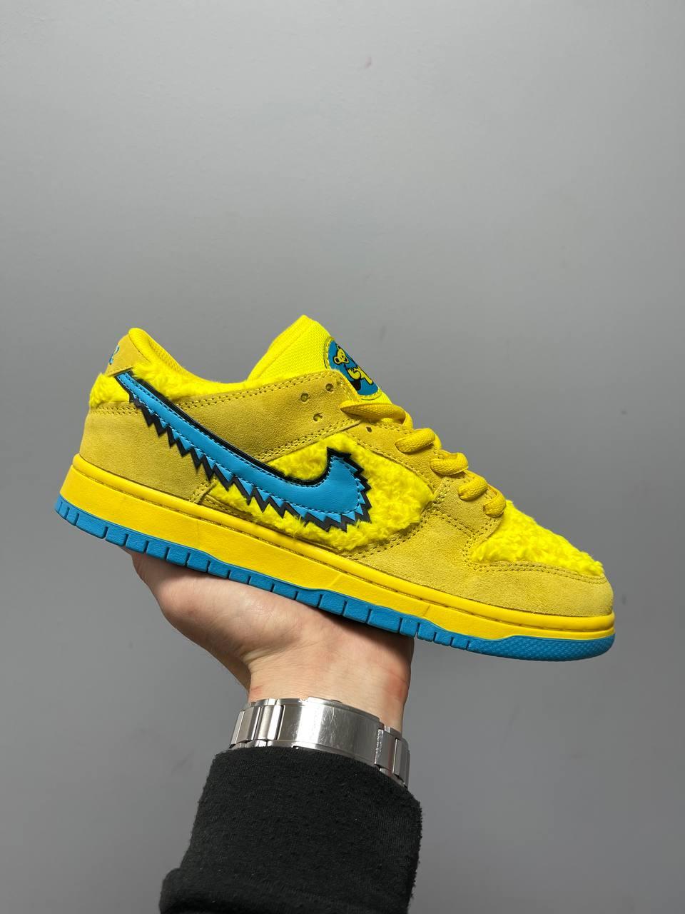 SB Dunk x Grateful Dead Bears