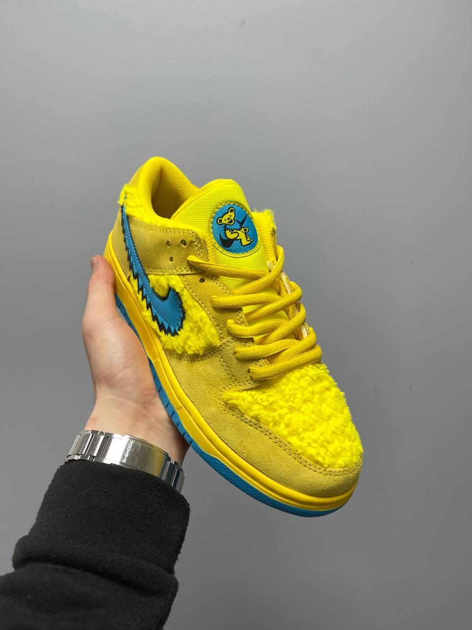 SB Dunk x Grateful Dead Bears