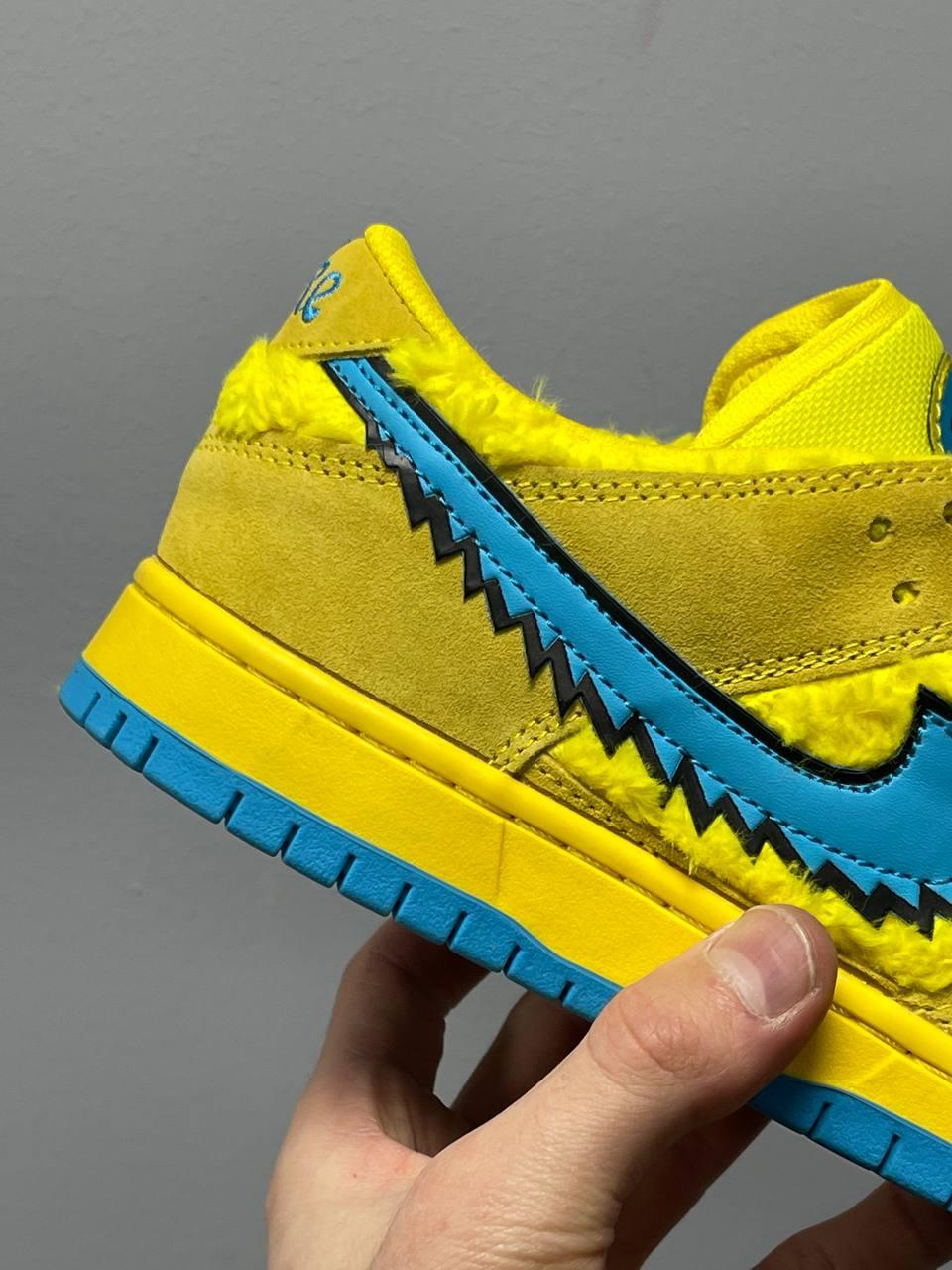 SB Dunk x Grateful Dead Bears
