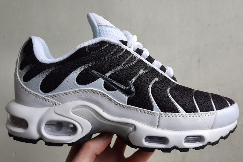 Nike Air Max TN+ Black White
