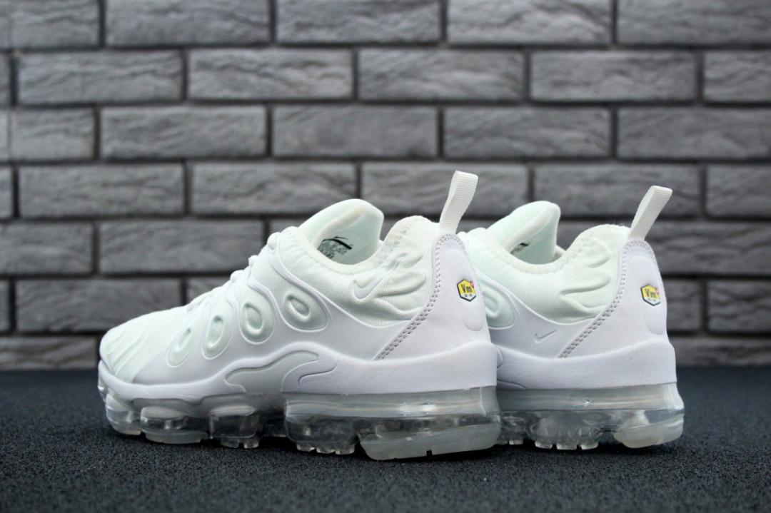 Nike Vapor Max Plus White