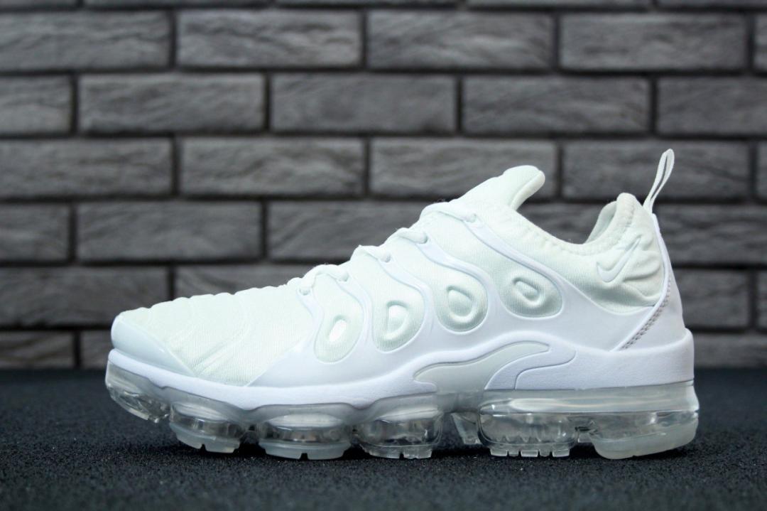 Nike Vapor Max Plus White