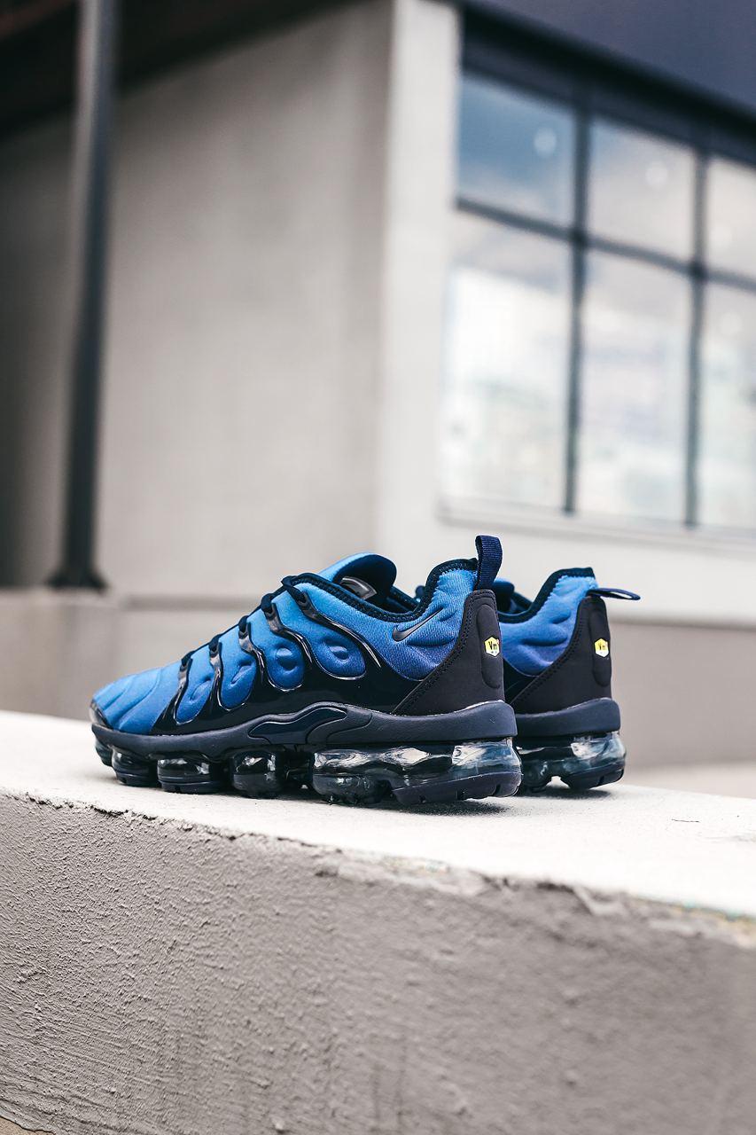 Nike Air VaporMax Plus Obsidian
