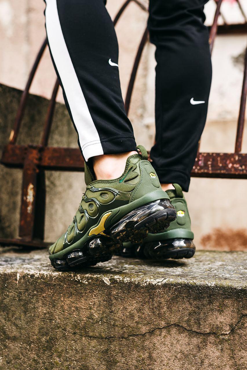 Nike Vapor Max Plus Khaki