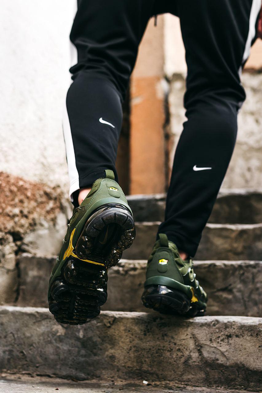 Nike Vapor Max Plus Khaki