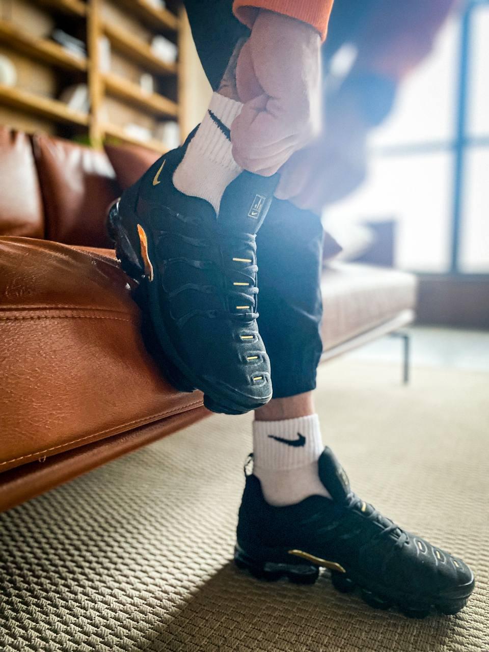 Nike Vapor Max Plus Black Gold