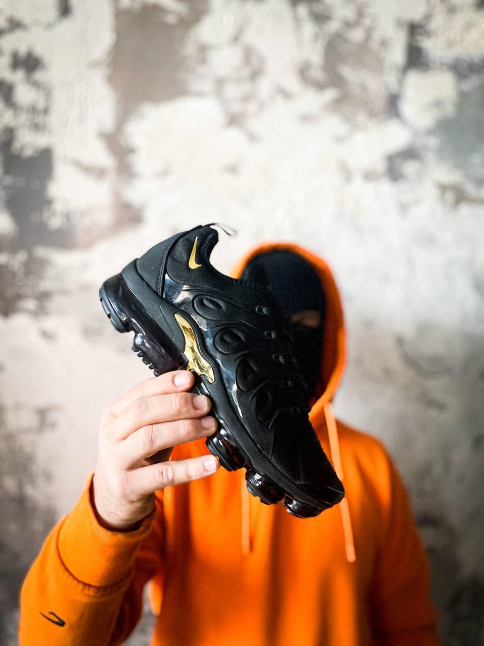 Nike Vapor Max Plus Black Gold