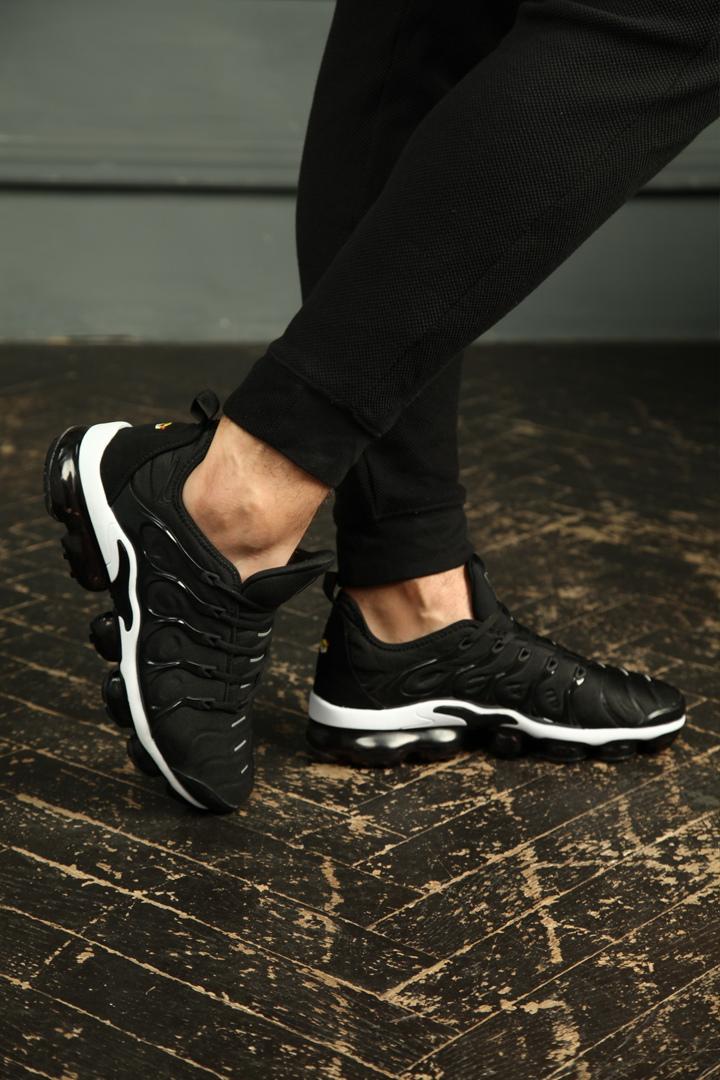 Nike Vapor Max Plus Black White