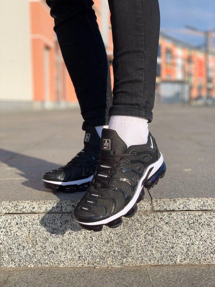 Nike Vapor Max Plus Black White