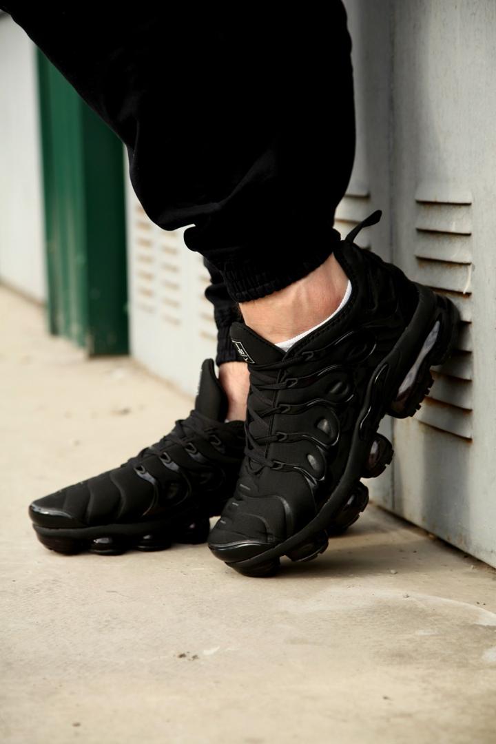 Nike Vapor Max Plus Black