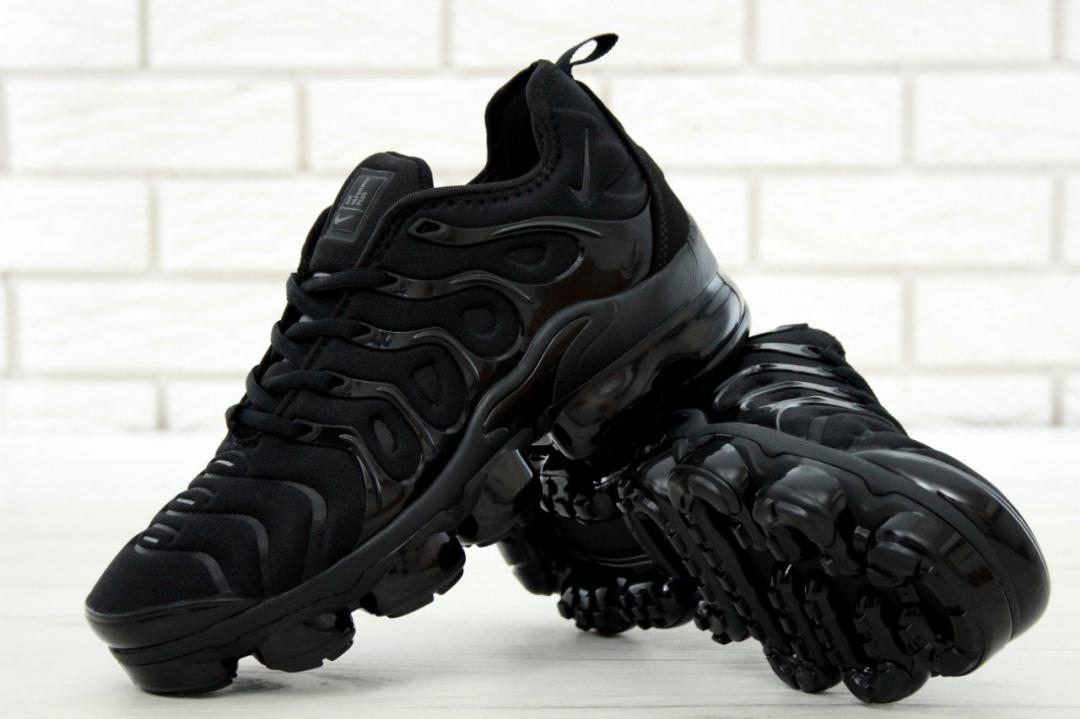 Nike Vapor Max Plus Black