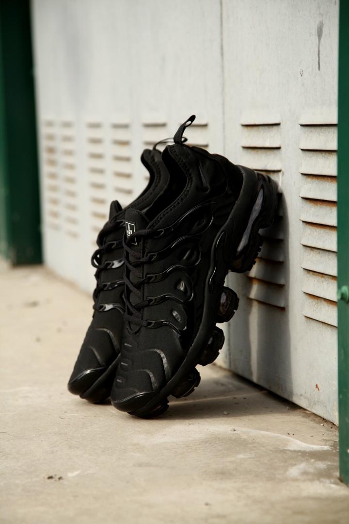 Nike Vapor Max Plus Black