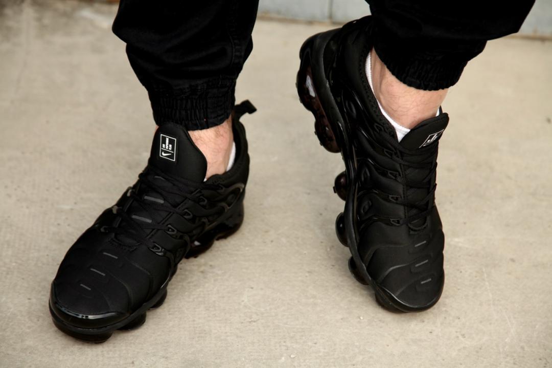 Nike Vapor Max Plus Black