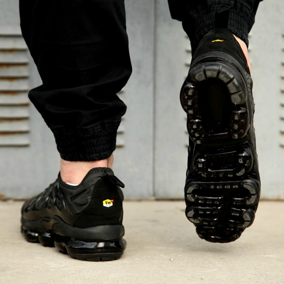 Nike Vapor Max Plus Black
