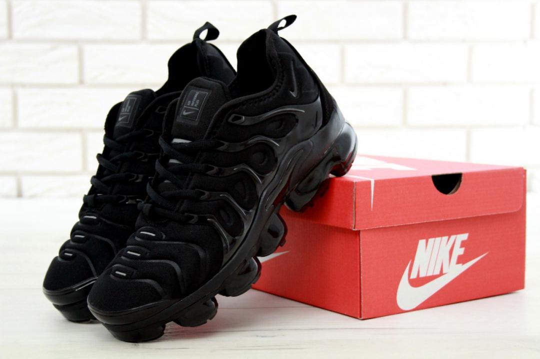 Nike Vapor Max Plus Black