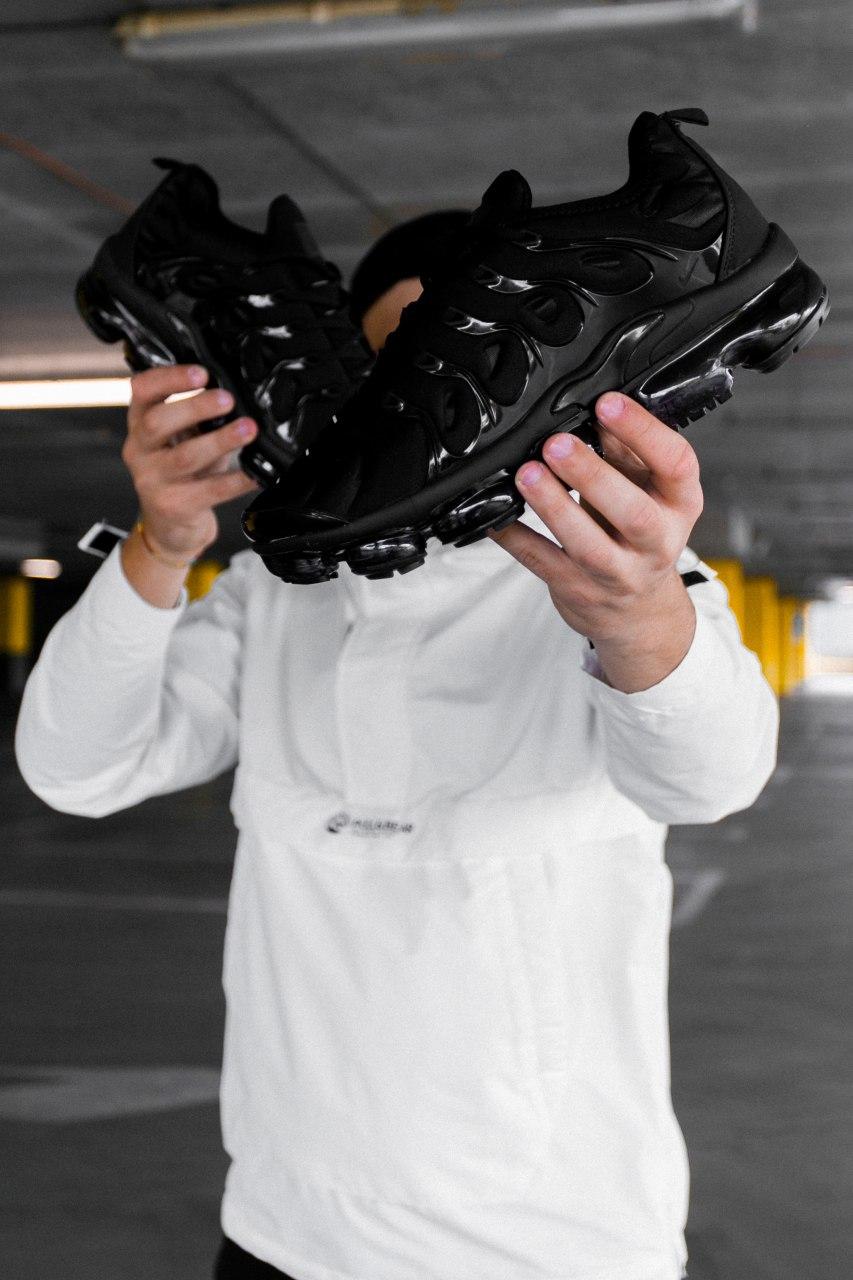 Nike Vapor Max Plus Black