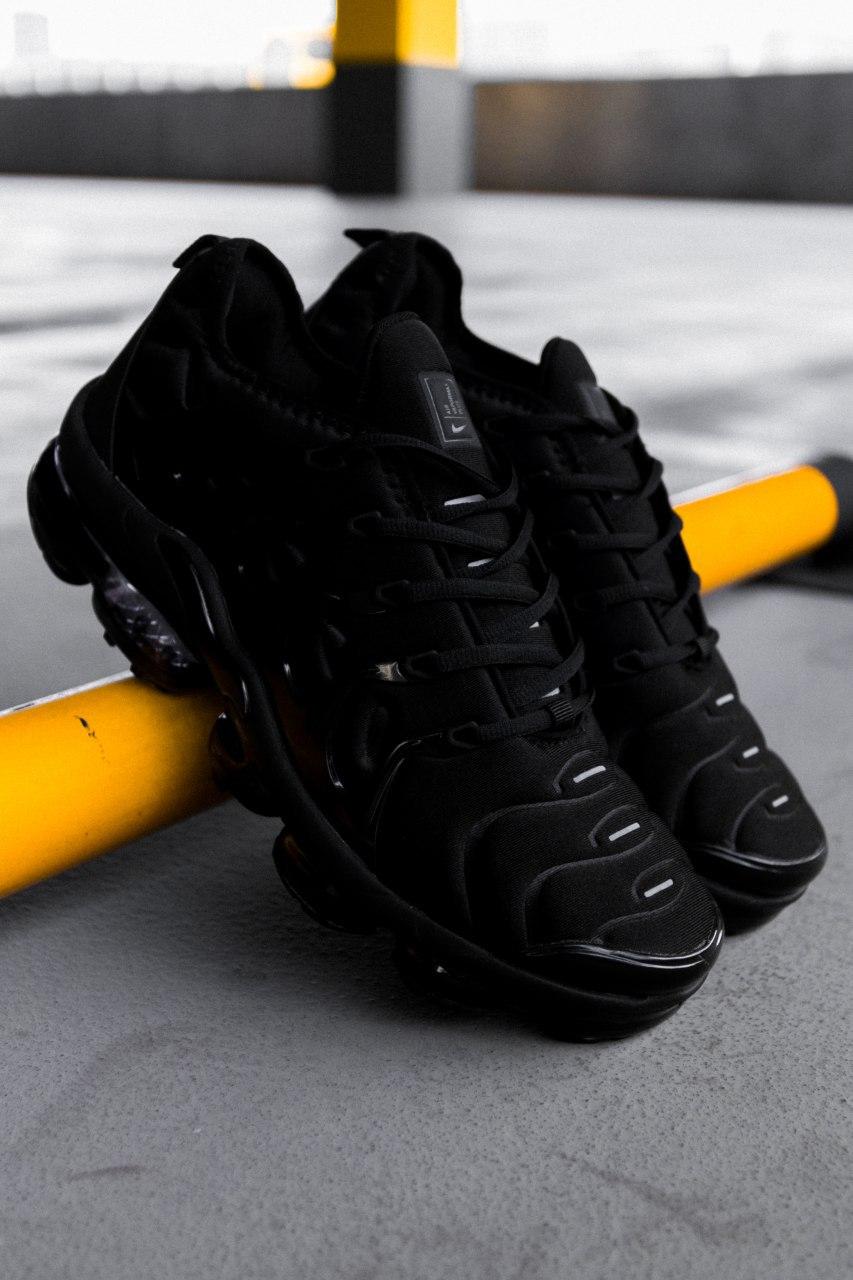Nike Vapor Max Plus Black