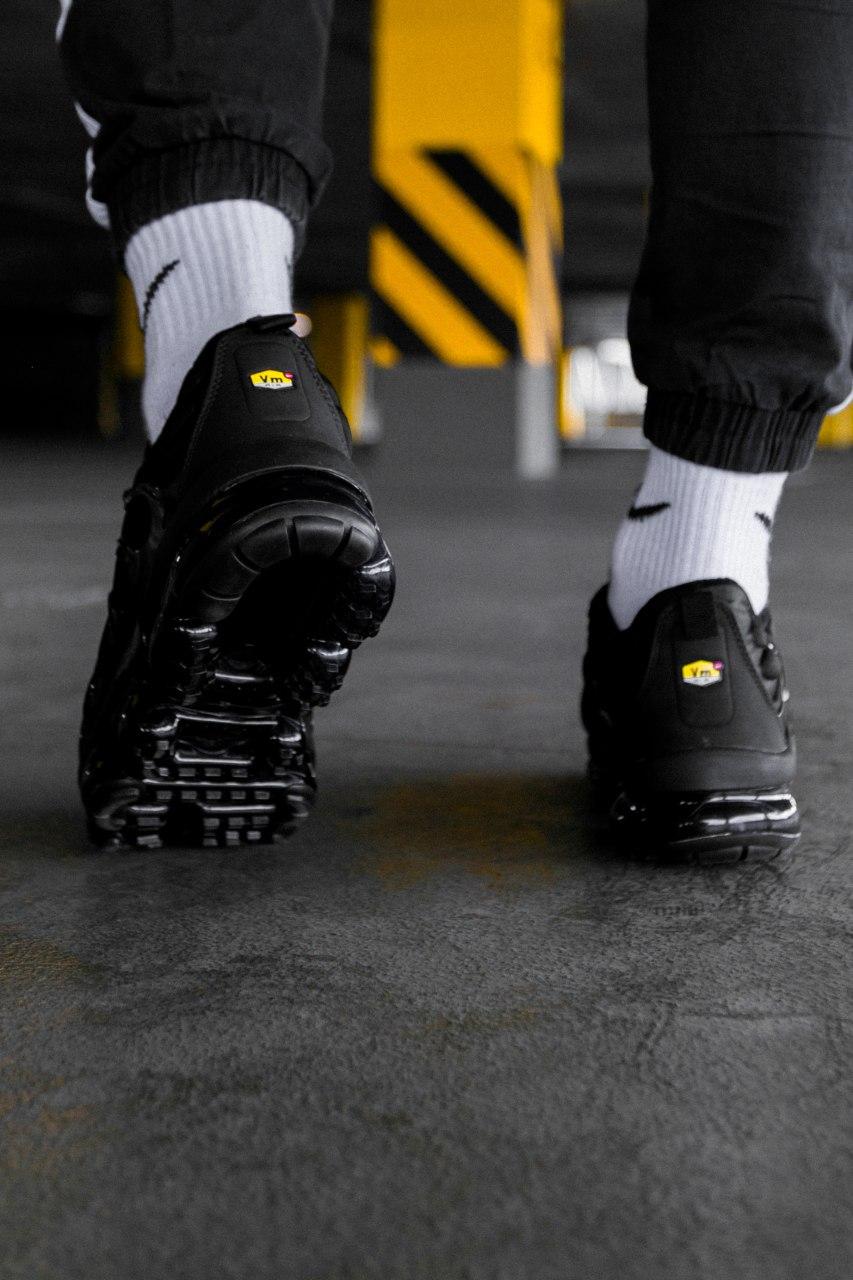Nike Vapor Max Plus Black