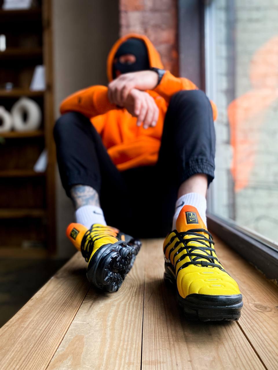 Nike Vapor Max Plus Orange