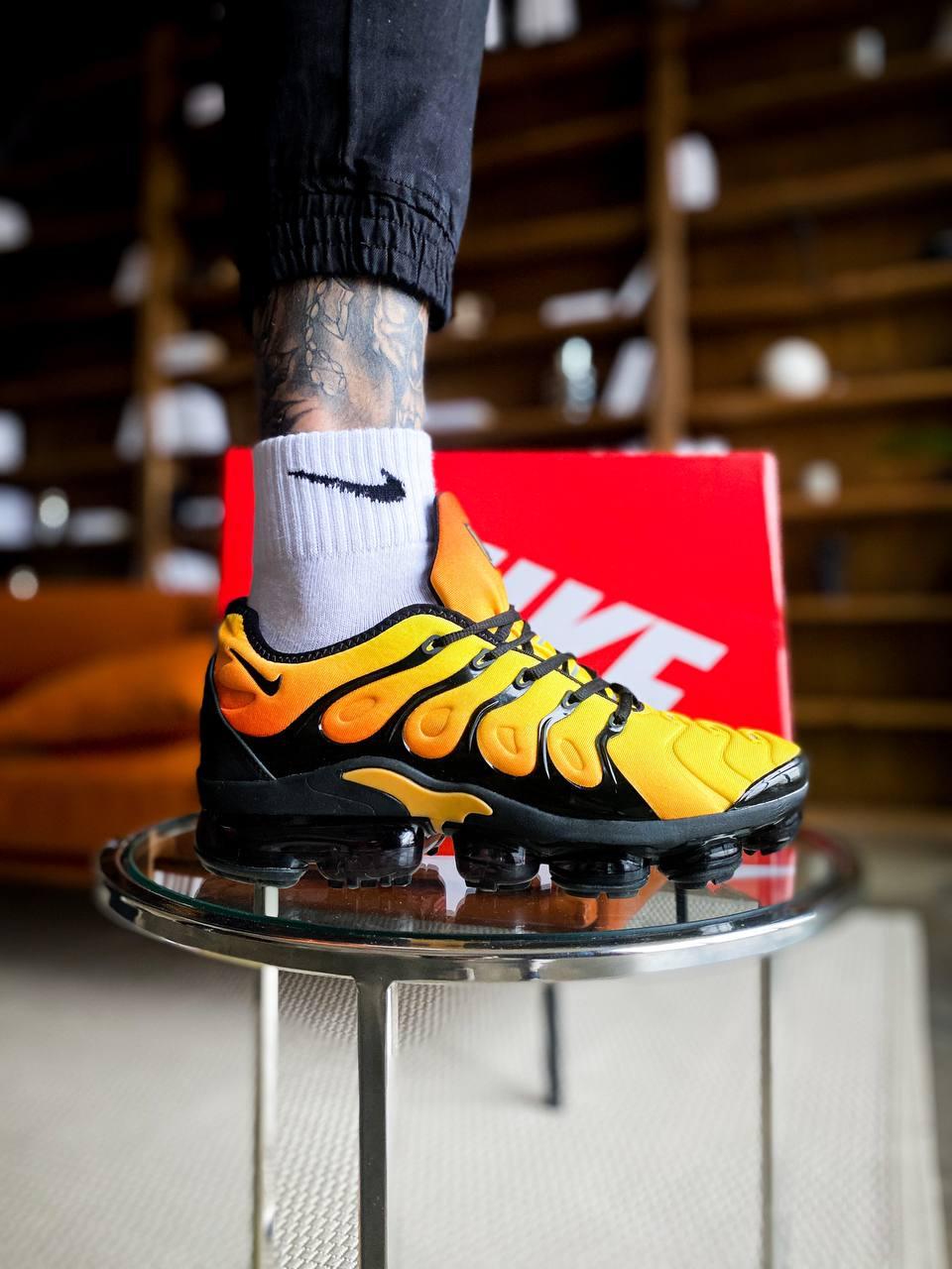 Nike Vapor Max Plus Orange