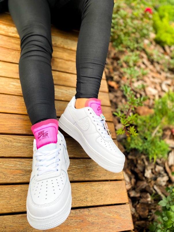 Nike Air Force 1 White Pink 1