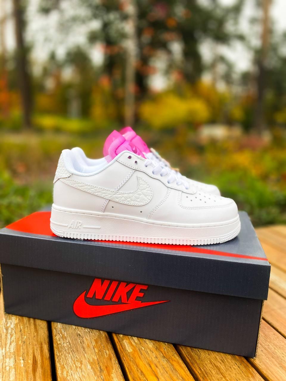 Nike Air Force 1 White Pink 1