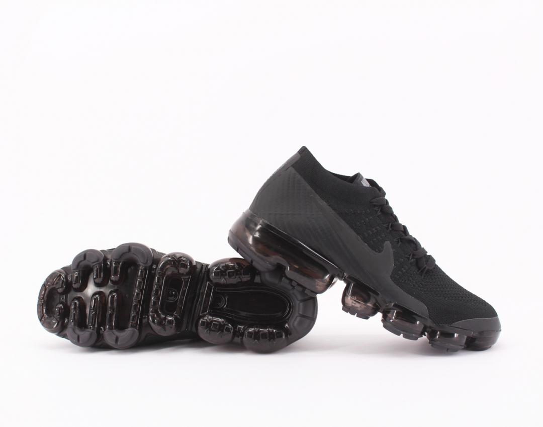 Nike Vapor Max CS Triple Black