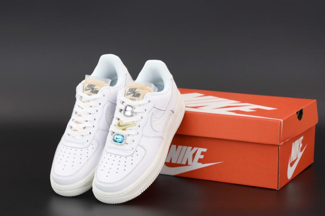 Nike Air Force 1 White Beige 4