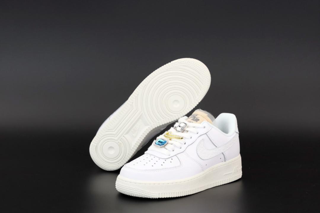 Nike Air Force 1 White Beige 4