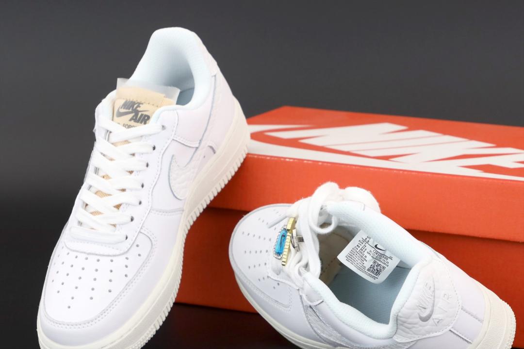 Nike Air Force 1 White Beige 4