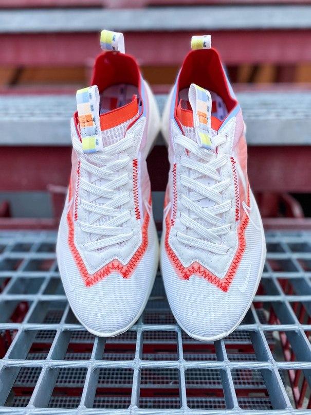 Nike VISTA LITE SE Summit White Team Orange