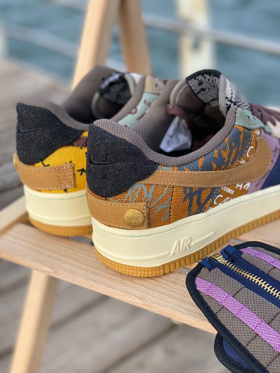 Nike Air Force 1 Cactus Jack м2