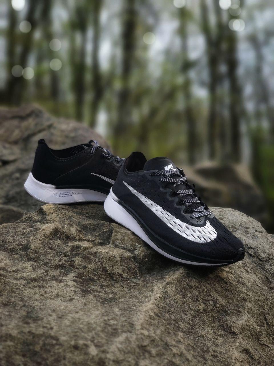 Nike Zoom Black White 1