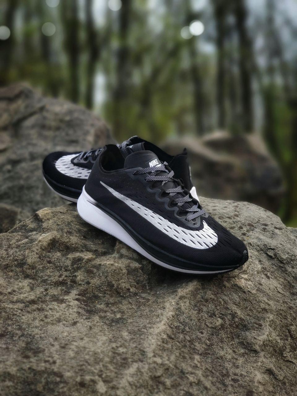 Nike Zoom Black White 1