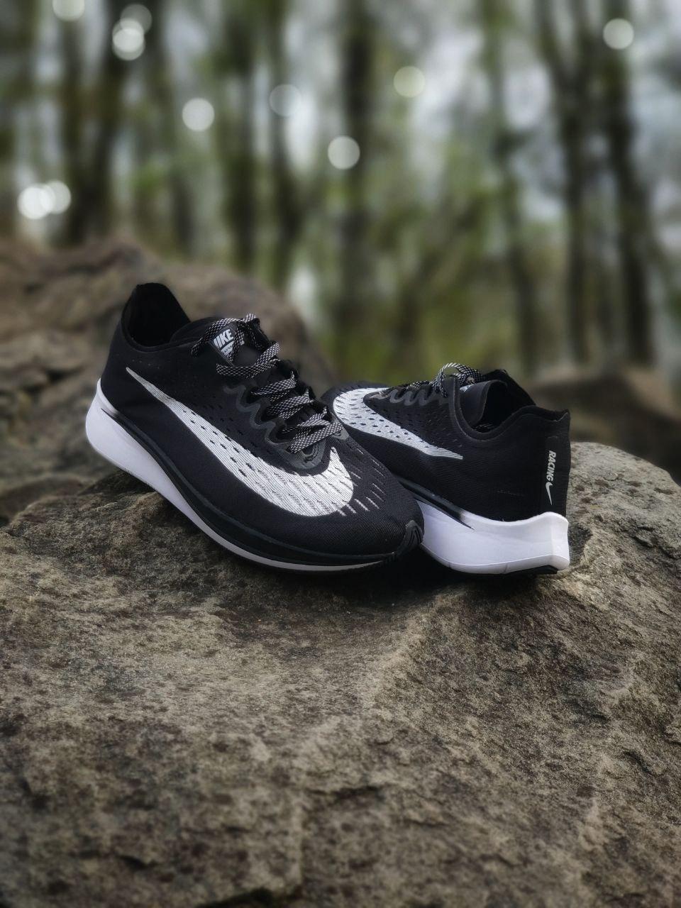 Nike Zoom Black White 1