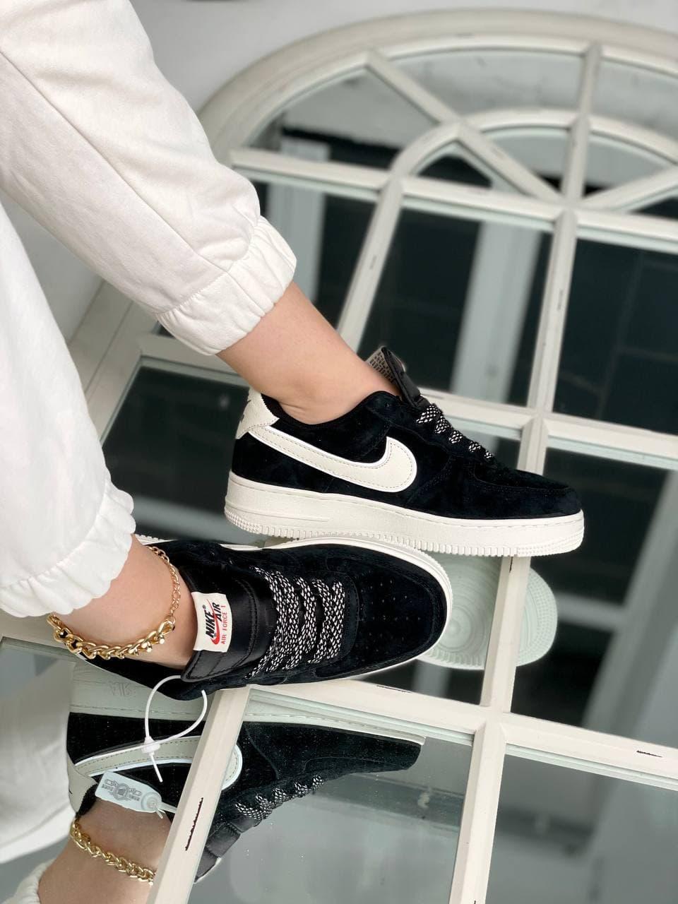 Nike Air Force 1 Black White 8