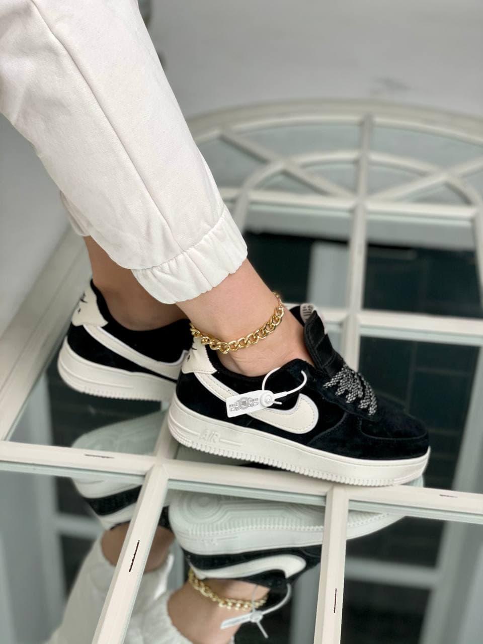 Nike Air Force 1 Black White 8