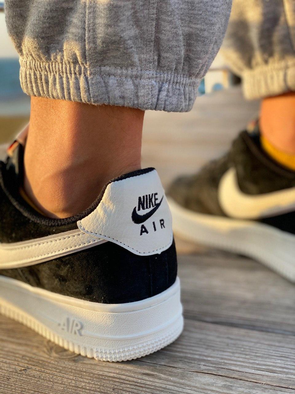 Nike Air Force 1 Black White 8