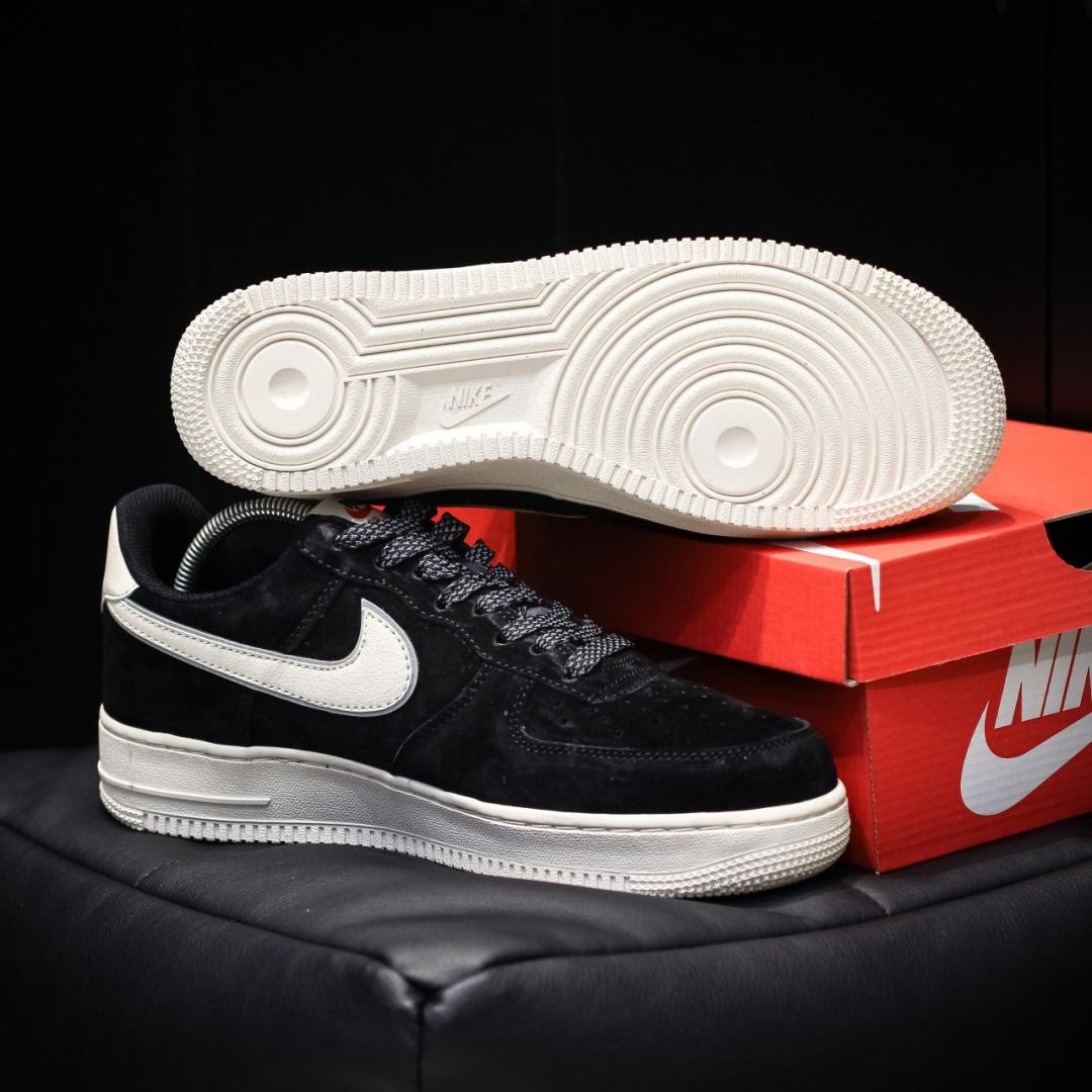 Nike Air Force 1 Black White 8