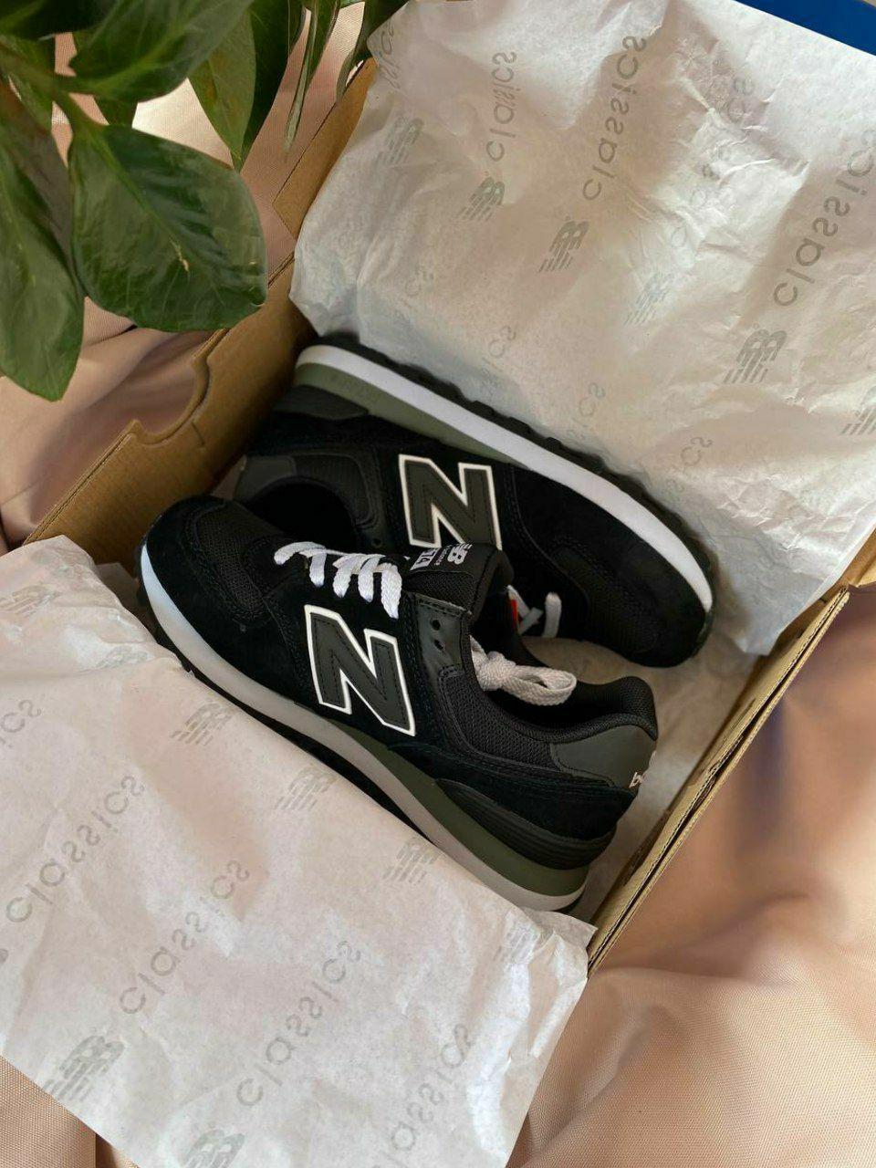 New Balance 574 Black Green