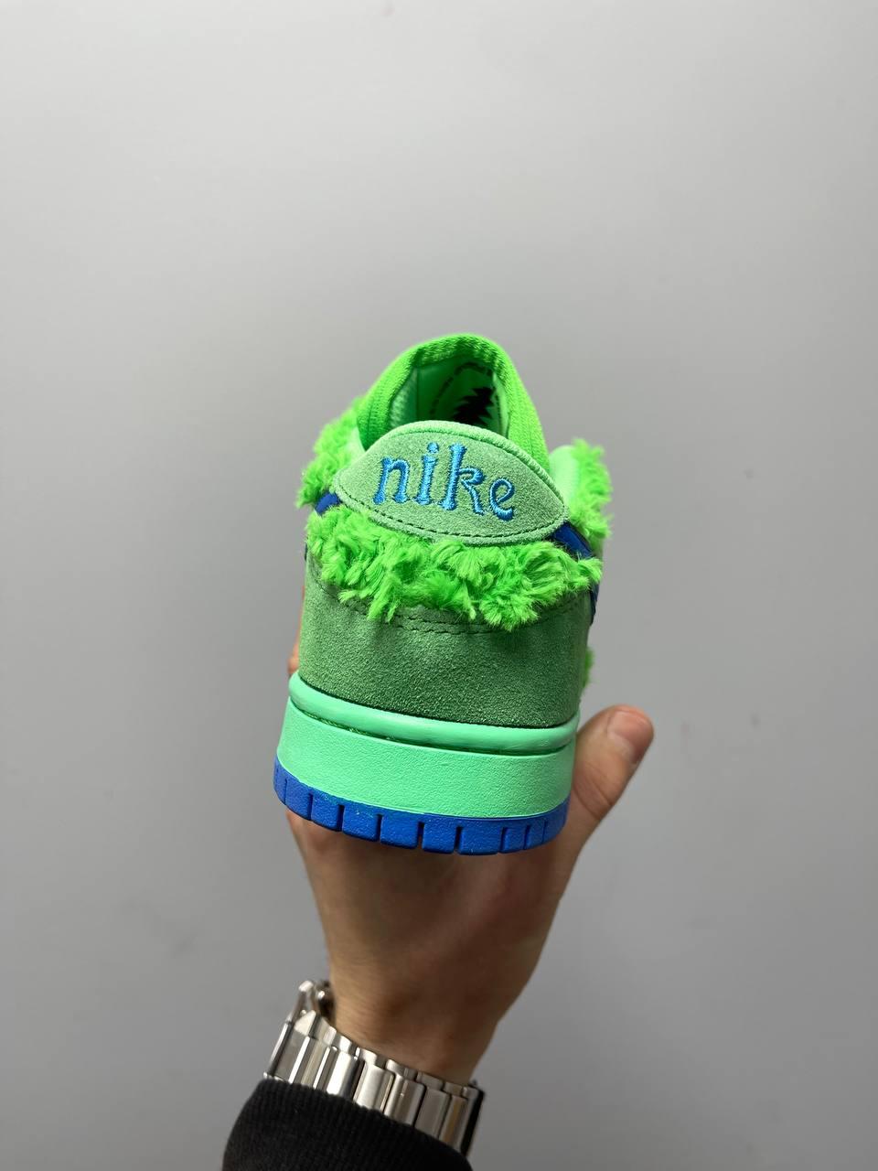 Nike SB Dunk x Grateful Dead Bears Green