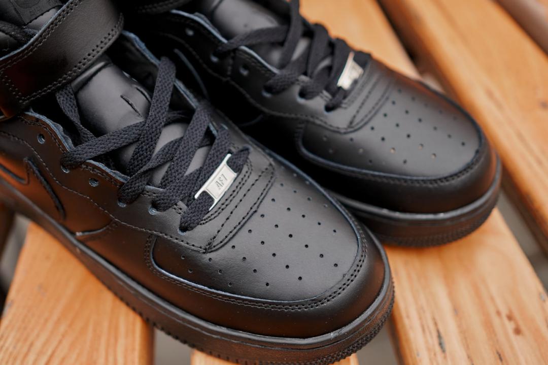 Nike Air Force 1 Mid Black Fur