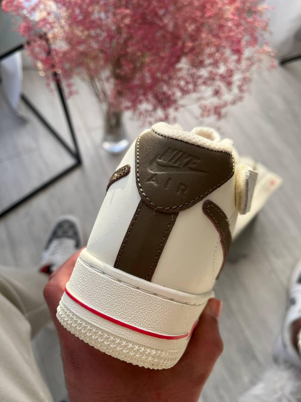 Nike Air Force 1 Mid Mocco Winter