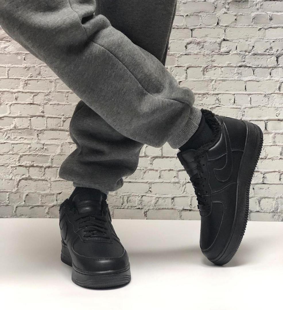 Nike Air Force Low Winter Black