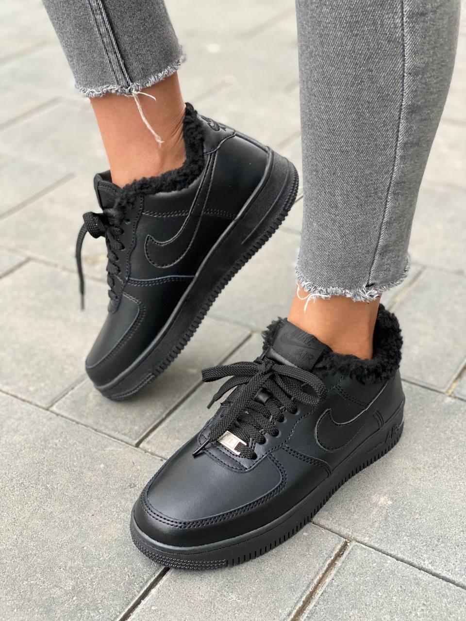 Nike Air Force Low Winter Black