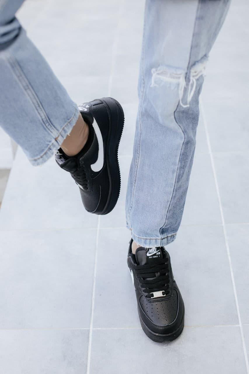 Nike Air Force Low Winter Black «White Logo»