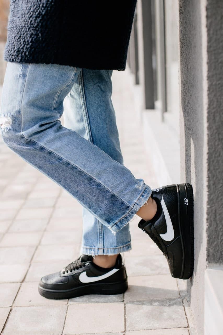 Nike Air Force Low Winter Black «White Logo»