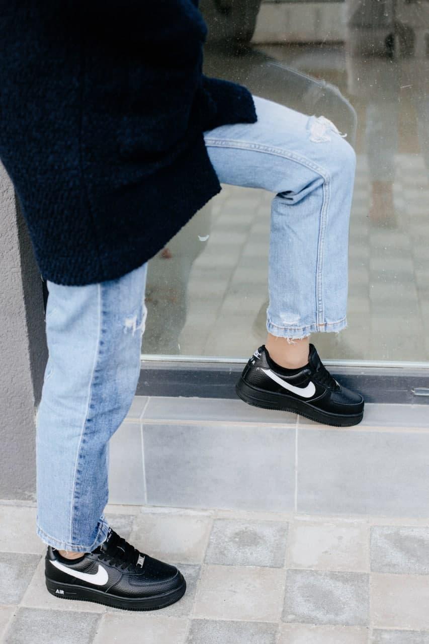 Nike Air Force Low Winter Black «White Logo»