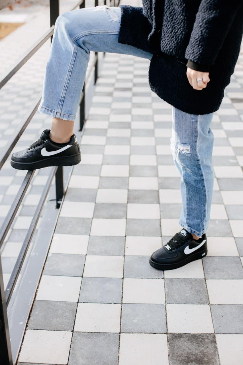Nike Air Force Low Winter Black «White Logo»