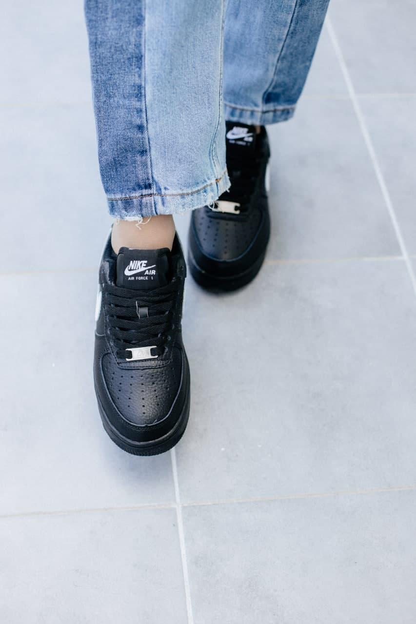 Nike Air Force Low Winter Black «White Logo»